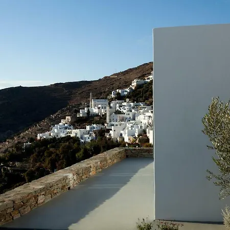 Modern Luxury In Tinos Vila