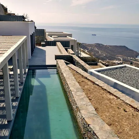 빌라 Modern Luxury In Tinos *