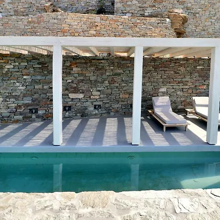 빌라 Modern Luxury In Tinos Kardhianí